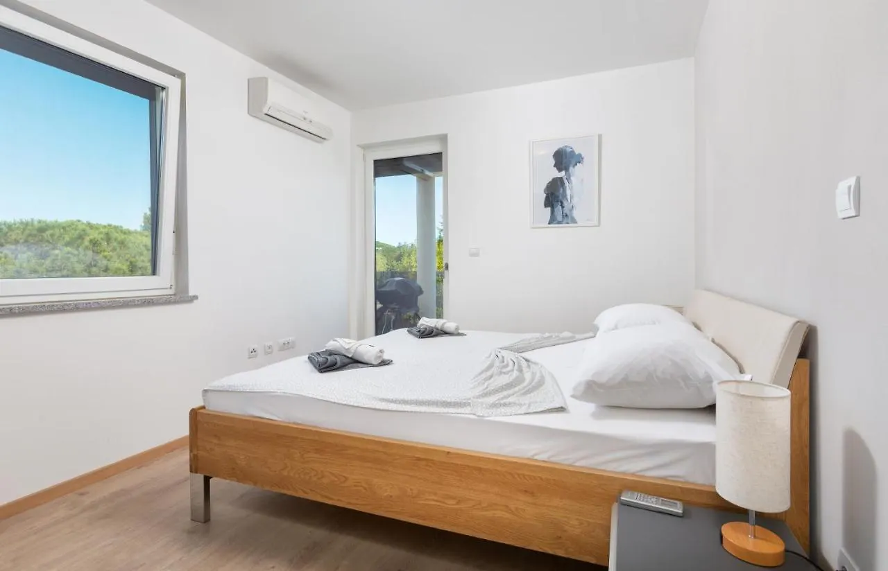 Limani Apartment Medulin 0*,